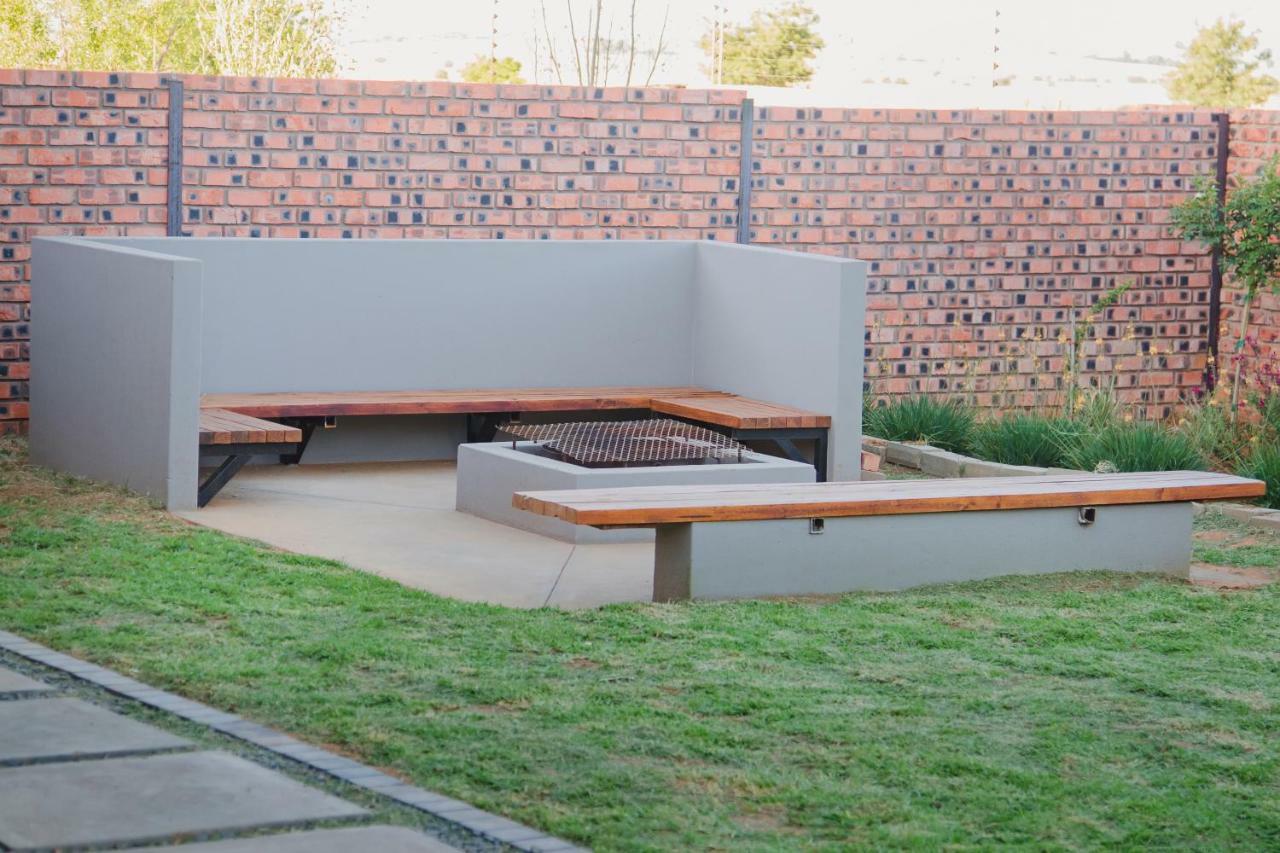 Figberry Guestrooms Bloemfontein Esterno foto